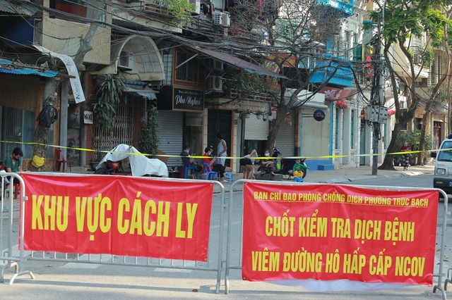 Tinh thần người dân phố cách ly Trúc Bạch rất thoải mái, yên tâm - 1 Tinh thần người dân phố cách ly Trúc Bạch rất thoải mái, yên tâm - 1