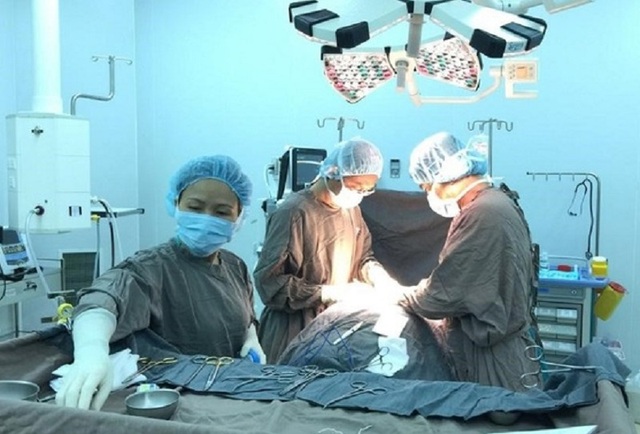 Khàn tiếng kéo dài, coi chừng ung thư tuyến giáp - 2 Khàn tiếng kéo dài, coi chừng ung thư tuyến giáp - 2
