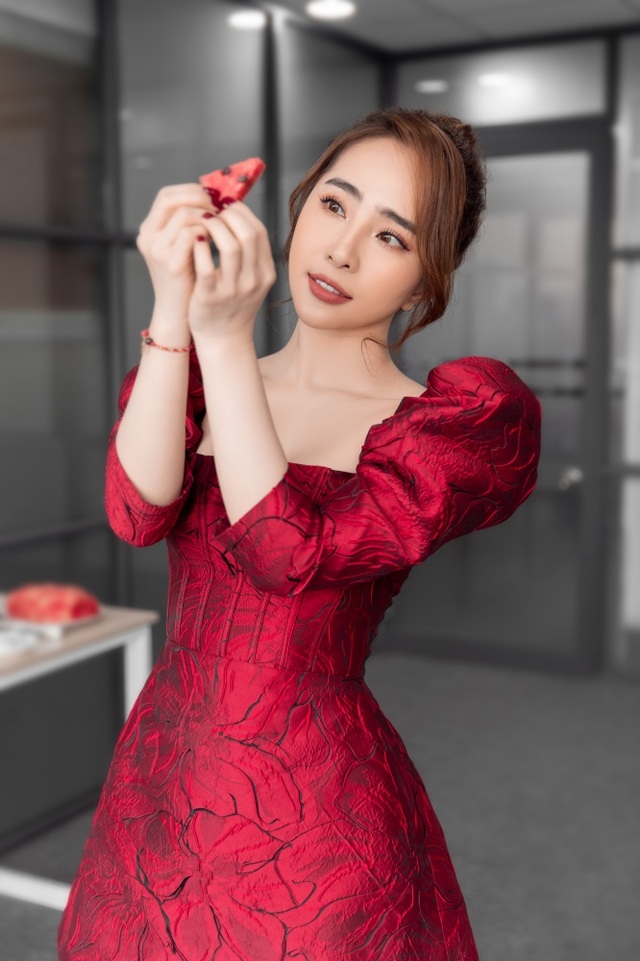 Quỳnh Nga tiếp tục làm “tiểu tam” ghê gớm hơn hẳn Quỳnh Trinh, Nhã - 5 Quỳnh Nga tiếp tục làm “tiểu tam” ghê gớm hơn hẳn Quỳnh Trinh, Nhã - 5