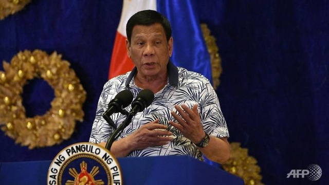 Philippines cấm công chúng chạm vào tổng thống - 1 Philippines cấm công chúng chạm vào tổng thống - 1
