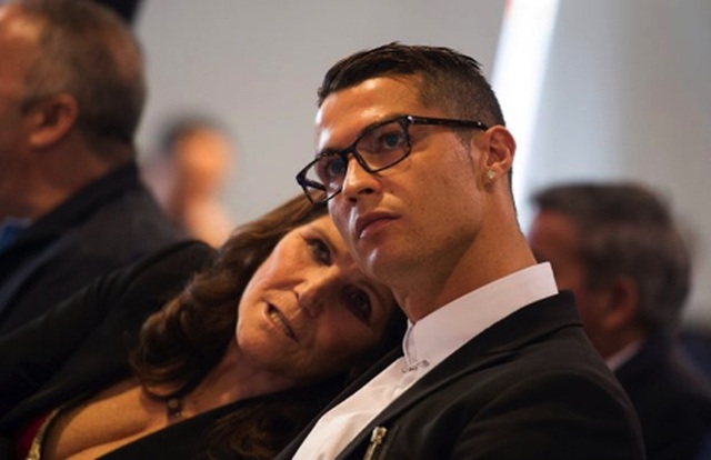 Tỏa sáng trước Inter, C.Ronaldo ngay lập tức về nước thăm mẹ - 2 Tỏa sáng trước Inter, C.Ronaldo ngay lập tức về nước thăm mẹ - 2