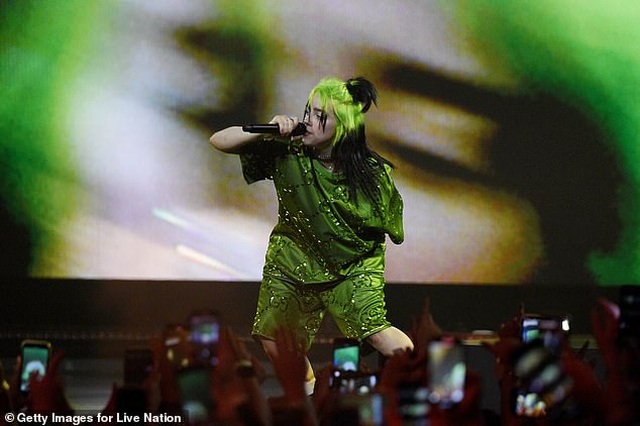 Billie Eilish bất ngờ cởi đồ để chỉ trích những người hay chê bai diện mạo - Ảnh minh hoạ 2