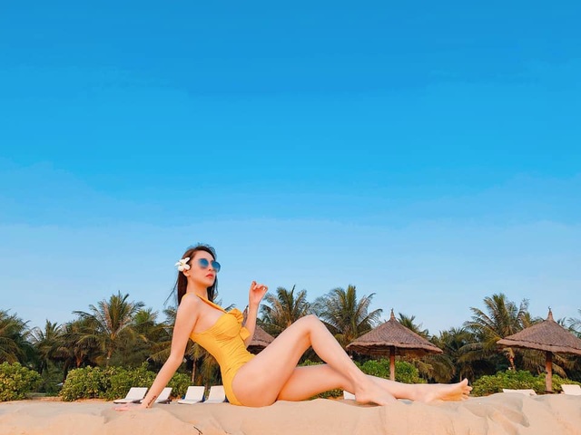 Tranh cãi thời trang phòng dịch khiến Quế Vân bị “cười khinh bỉ” ở sân bay - 9 Tranh cãi thời trang phòng dịch khiến Quế Vân bị “cười khinh bỉ” ở sân bay - 9