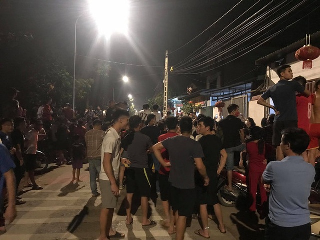 Đi gặp bé gái quen trên mạng, nam thanh niên bị tố bắt cóc trẻ em - 1 Đi gặp bé gái quen trên mạng, nam thanh niên bị tố bắt cóc trẻ em - 1