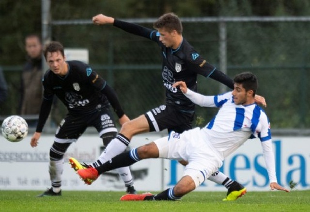 Đội trẻ Heerenveen bị cầm hoà trong ngày vắng Đoàn Văn Hậu - 1 Đội trẻ Heerenveen bị cầm hoà trong ngày vắng Đoàn Văn Hậu - 1