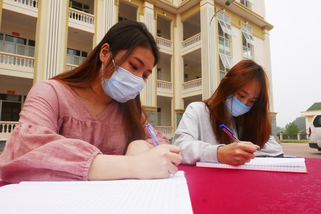 Lưu bút Covid-19: “Tổ quốc là nơi không bao giờ bỏ rơi chúng ta!” - 2