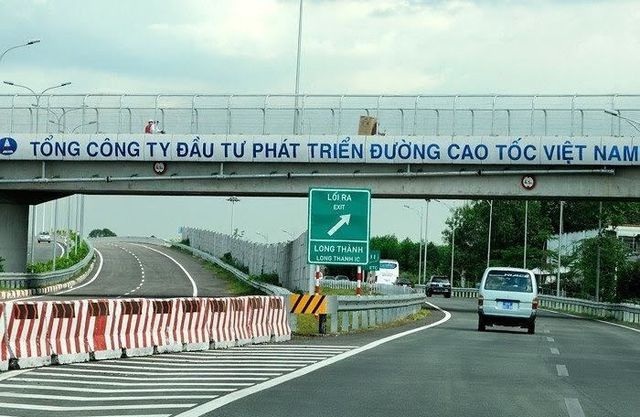 Vì sao dừng “rót” vốn “khủng” cho dự án của Tổng Công ty đường cao tốc? - 1 Vì sao dừng “rót” vốn “khủng” cho dự án của Tổng Công ty đường cao tốc? - 1