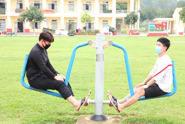 Cuộc sống bên trong khu cách ly công dân về từ vùng dịch Covid-19 - 9 Cuộc sống bên trong khu cách ly công dân về từ vùng dịch Covid-19 - 9