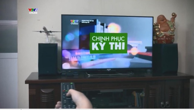 Học qua truyền hình, internet: Phụ huynh phải phối hợp với GV kiểm soát con - 2