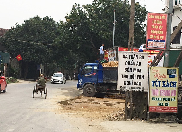 Cầu cứu cơ quan chức năng vì điểm kinh doanh sỏi hoạt động xuyên đêm - 3 Cầu cứu cơ quan chức năng vì điểm kinh doanh sỏi hoạt động xuyên đêm - 3