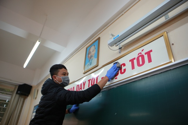 Hà Nội: Các trường triển khai dạy học online, tăng cường khử khuẩn mùa dịch - 6 Hà Nội: Các trường triển khai dạy học online, tăng cường khử khuẩn mùa dịch - 6