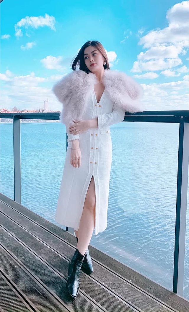Hoa hậu Khánh Vân hài hước với “thời trang mùa dịch bệnh” - 5