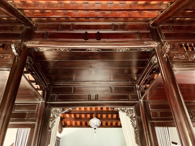 Bất ngờ với căn nhà cổ trăm tuổi đẹp hiếm có của cặp vợ chồng người Huế - 8 Bất ngờ với căn nhà cổ trăm tuổi đẹp hiếm có của cặp vợ chồng người Huế - 8