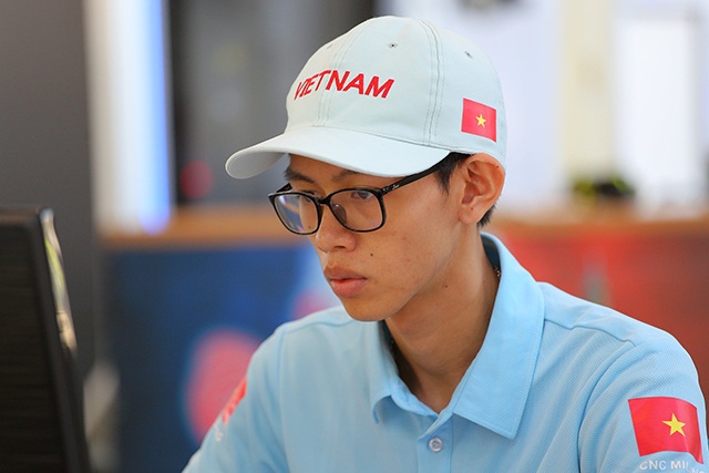 Từ tấm HCB tay nghề thế giới đến Gương mặt trẻ Việt Nam tiêu biểu - 4 Từ tấm HCB tay nghề thế giới đến Gương mặt trẻ Việt Nam tiêu biểu - 4