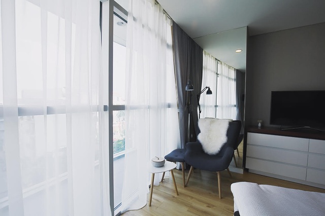 Chi 350 triệu “biến” căn hộ view Hồ Tây đẹp “sang chảnh” không ngờ - 8 Chi 350 triệu “biến” căn hộ view Hồ Tây đẹp “sang chảnh” không ngờ - 8
