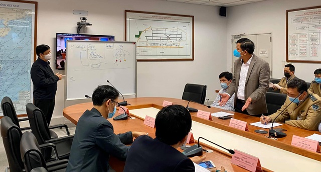 Dừng lấy mẫu xét nghiệm Covid-19 tại sân bay Nội Bài để giảm ách tắc - 1