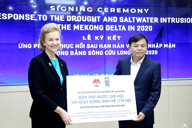 UNDP hỗ trợ khẩn cấp 185.000 USD cho ĐBSCL chống hạn, mặn - 2 UNDP hỗ trợ khẩn cấp 185.000 USD cho ĐBSCL chống hạn, mặn - 2