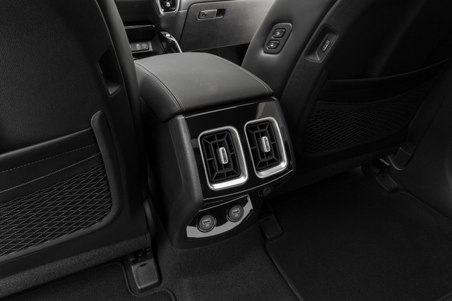 Kia Sorento 2021 chính thức ra mắt - Hoàn toàn lột xác - 39 Kia Sorento 2021 chính thức ra mắt - Hoàn toàn lột xác - 39