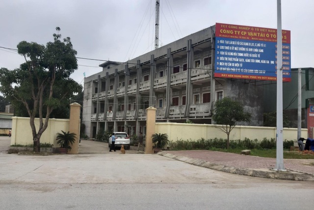 Nghệ An: Công ty vận tải xây hàng loạt ki-ốt không phép cho thuê  - 1