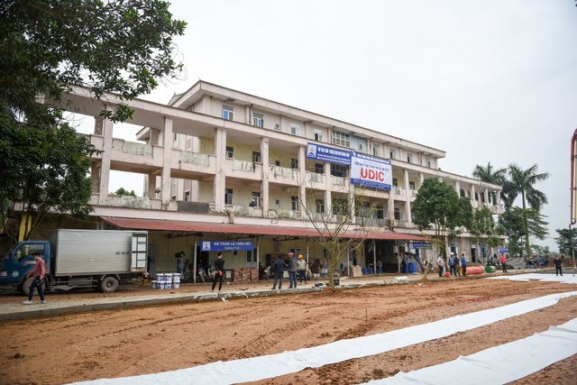 Bệnh viện bỏ hoang được gấp rút cải tạo làm khu cách ly dịch Covid-19 - 2 Bệnh viện bỏ hoang được gấp rút cải tạo làm khu cách ly dịch Covid-19 - 2