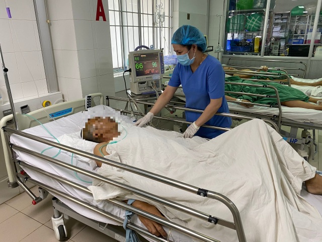 Chạy đua với thời gian cứu sống bệnh nhân phình mạch máu não - 1