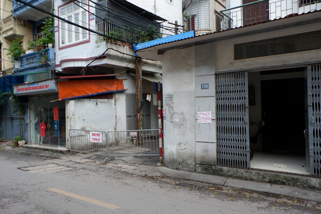 Người dân Hồng Mai dùng “chiêu độc” phòng Covid-19 sau lệnh cách ly - 4