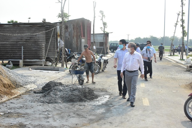 Không vì phòng dịch mà chậm tiến độ “cuộc di dân lịch sử” - 5 Không vì phòng dịch mà chậm tiến độ “cuộc di dân lịch sử” - 5