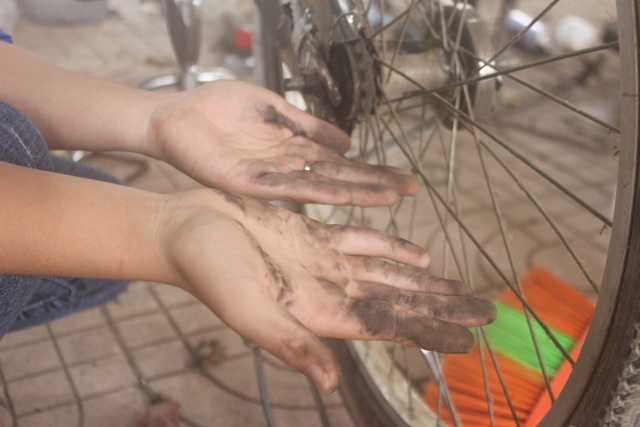 Hà Tĩnh: Biến phế liệu thành xe đạp tặng học sinh nghèo - 5