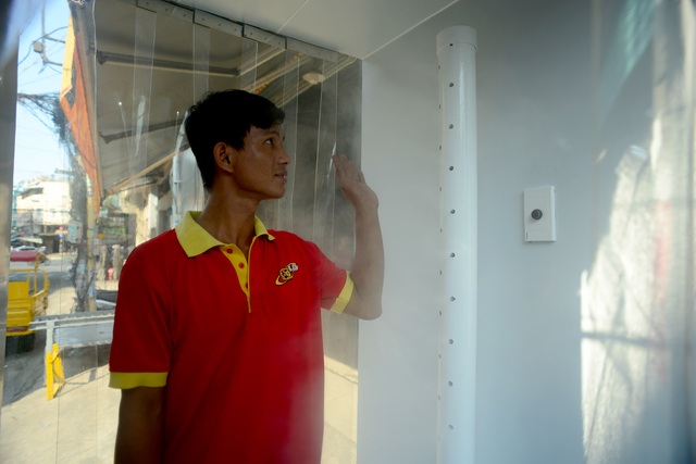 Buồng khử khuẩn miễn phí.jpg Buồng khử khuẩn miễn phí.jpg
