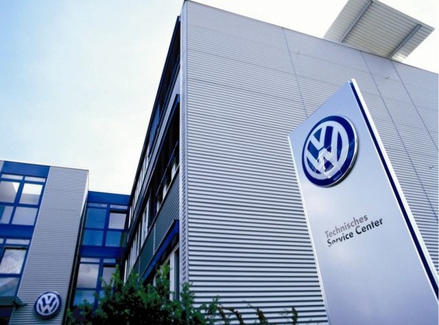 tap-doan-xe-hoi-lon-nhat-the-gioi-volkswagen-ngung-san-xuat-tai-chau-au-do-dich-coviddocx-1584929530861.jpeg