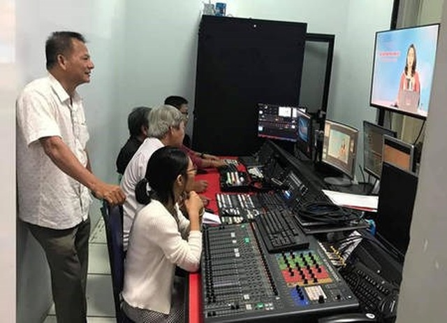Học sinh học kiến thức mới qua truyền hình: Khó đạt hiệu quả - 3 Học sinh học kiến thức mới qua truyền hình: Khó đạt hiệu quả - 3