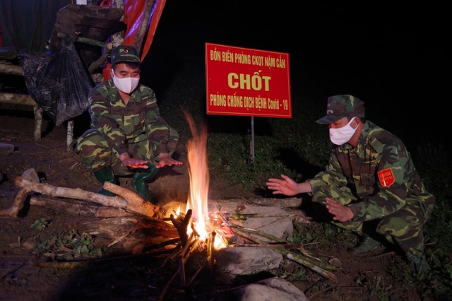 Chiến sỹ biên phòng Nghệ An ngày đêm chốt chặn đường mòn, lối mở biên giới - 19 Chiến sỹ biên phòng Nghệ An ngày đêm chốt chặn đường mòn, lối mở biên giới - 19