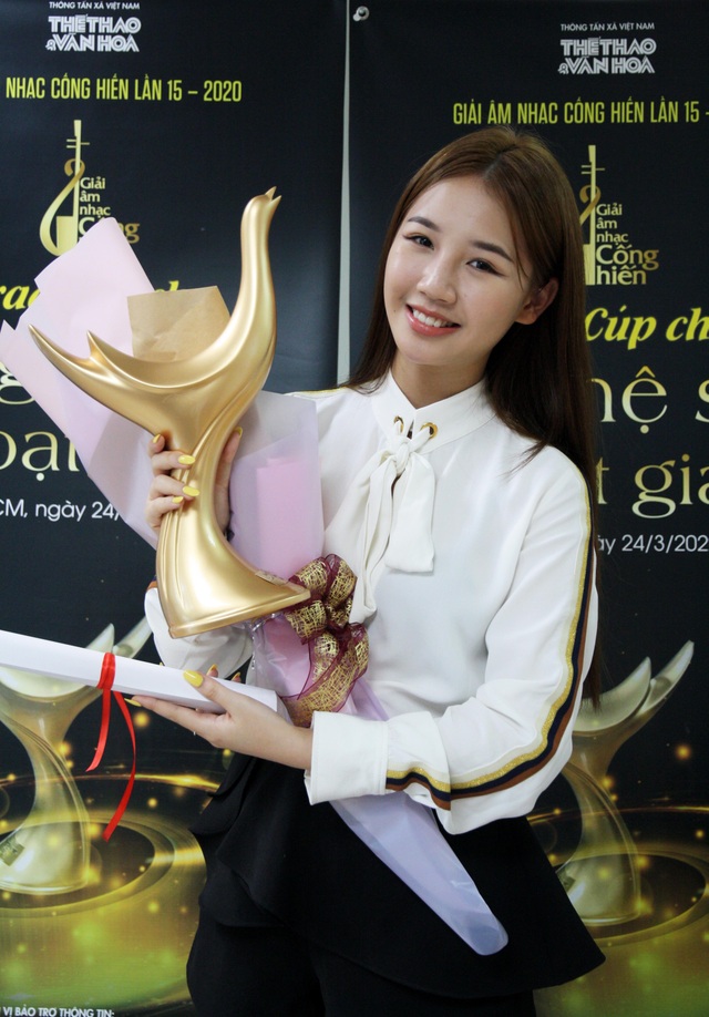 Hoàng Thùy Linh xuất sắc đoạt 4 giải Âm nhạc Cống hiến - Ảnh minh hoạ 5