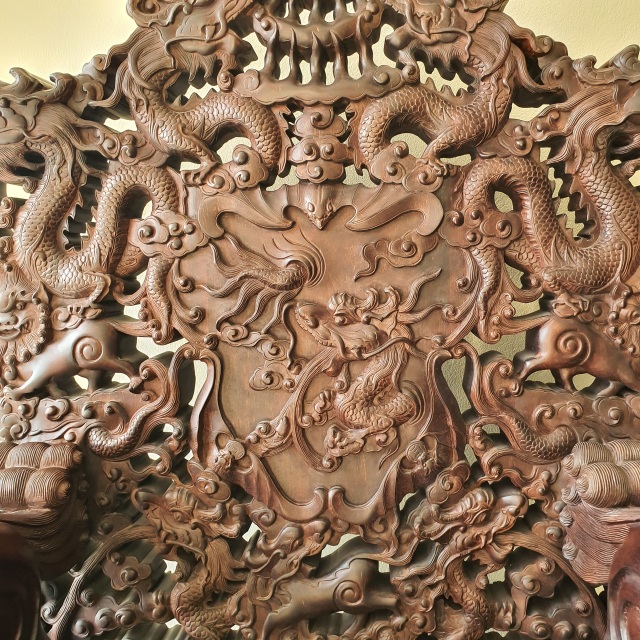 6 tỷ đồng bộ ghế tứ linh hàng hiếm, đại gia cất kho 30 năm không bán - 2 6 tỷ đồng bộ ghế tứ linh hàng hiếm, đại gia cất kho 30 năm không bán - 2