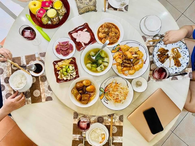 Nhà giàu chi cả trăm triệu đồng, sắm tủ đông trữ thực phẩm - 4 Nhà giàu chi cả trăm triệu đồng, sắm tủ đông trữ thực phẩm - 4