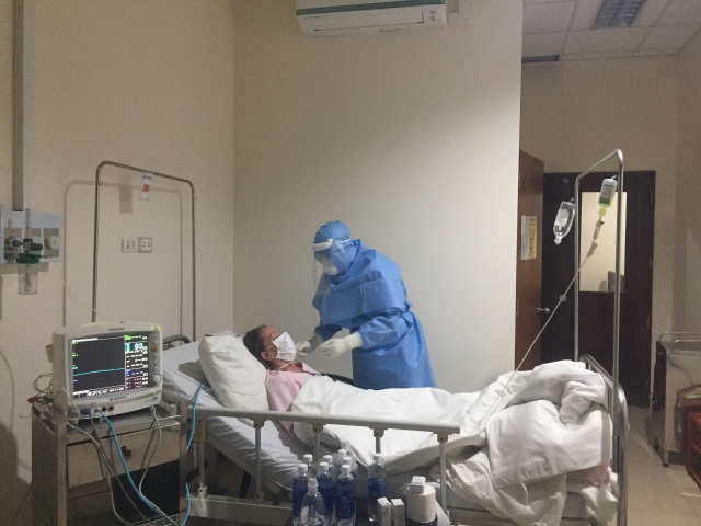 Nhật ký gửi vợ con đầy xúc động của nam điều dưỡng nơi tâm dịch - 6 Nhật ký gửi vợ con đầy xúc động của nam điều dưỡng nơi tâm dịch - 6
