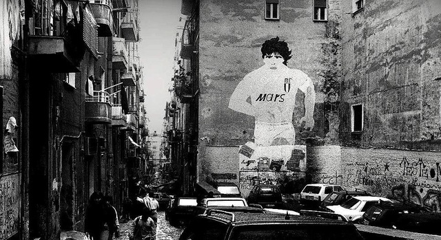 Maradona: “Cậu bé vàng” và vị “thánh sống” ở vùng đất mafia (Kỳ 1) - 1 Maradona: “Cậu bé vàng” và vị “thánh sống” ở vùng đất mafia (Kỳ 1) - 1
