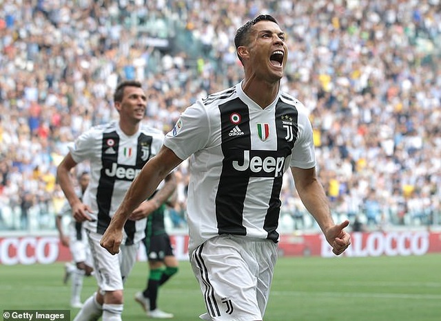 C.Ronaldo bị chỉ trích vì rời Italia về Bồ Đào Nha - 1