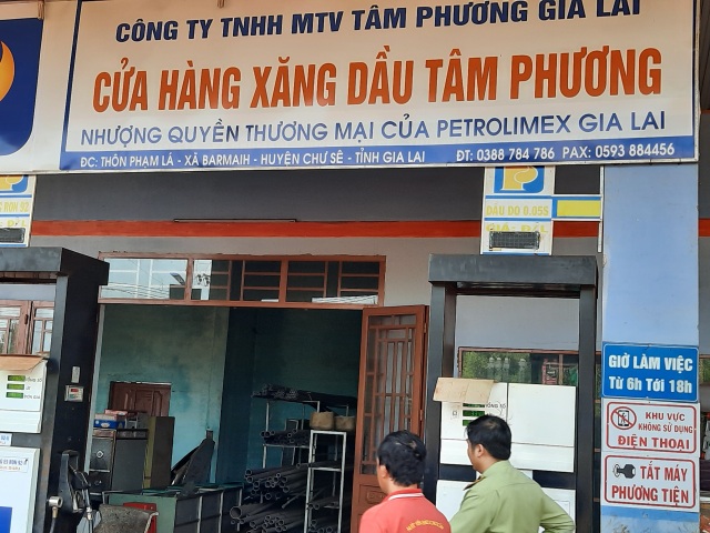 Xử phạt hơn 40 triệu đồng cửa hàng xăng dầu vì bán giá cao hơn quy định - 1 Xử phạt hơn 40 triệu đồng cửa hàng xăng dầu vì bán giá cao hơn quy định - 1
