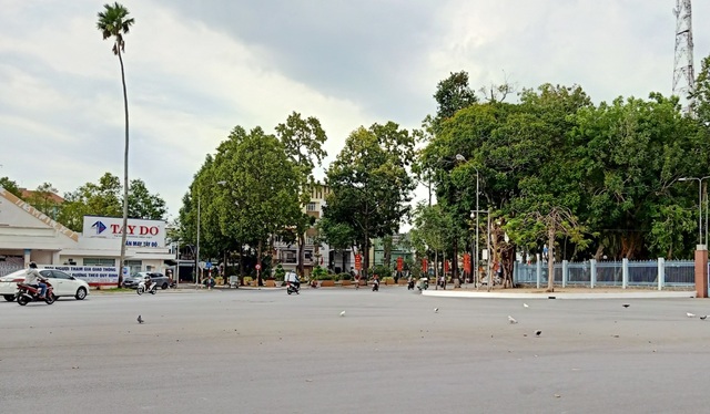 Thủ phủ miền Tây vắng như chùa Bà Đanh - 9 Thủ phủ miền Tây vắng như chùa Bà Đanh - 9