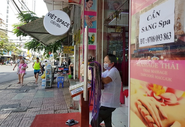 Khánh Hòa: Lao động mất việc quyết học ngoại ngữ chờ hết dịch Covid-19 - 1 Khánh Hòa: Lao động mất việc quyết học ngoại ngữ chờ hết dịch Covid-19 - 1