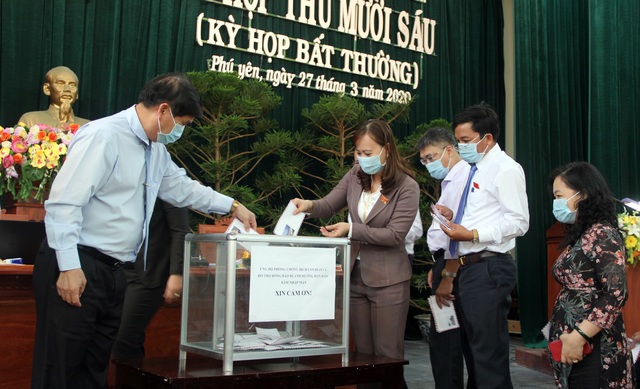 Phú Yên kêu gọi toàn tỉnh chung tay ủng hộ đẩy lùi Covid-19 - 4 Phú Yên kêu gọi toàn tỉnh chung tay ủng hộ đẩy lùi Covid-19 - 4
