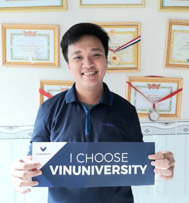 Cậu học trò Đồng Tháp giành học bổng toàn phần của VinUni từ câu trả lời không giống ai - 1 Cậu học trò Đồng Tháp giành học bổng toàn phần của VinUni từ câu trả lời không giống ai - 1