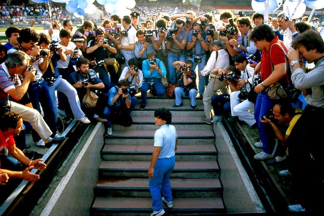 Maradona: “Cậu bé vàng” và vị “thánh sống” ở vùng đất mafia (Kỳ 2) - 3 Maradona: “Cậu bé vàng” và vị “thánh sống” ở vùng đất mafia (Kỳ 2) - 3
