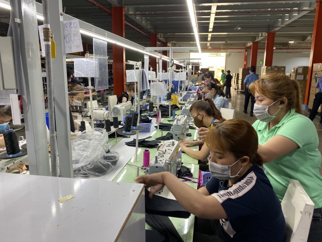 TPHCM hỗ trợ tối đa 1 triệu đồng/tháng tới lao động mất việc vì Covid-19 - 3 TPHCM hỗ trợ tối đa 1 triệu đồng/tháng tới lao động mất việc vì Covid-19 - 3