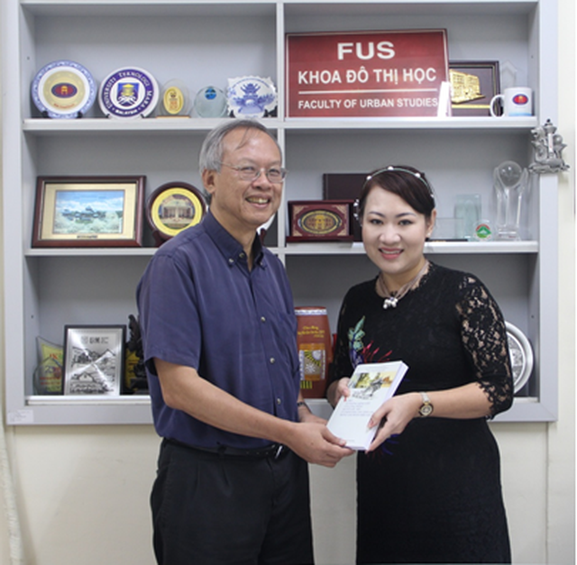Một GS người Việt trở thành Phó Chủ tịch Hiệp hội Nghiên cứu châu Á - 2 Một GS người Việt trở thành Phó Chủ tịch Hiệp hội Nghiên cứu châu Á - 2