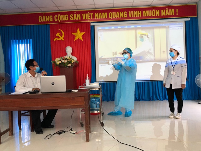 Quảng Ngãi: 53 sinh viên tình nguyện phục vụ khu cách ly Covid-19 - 1 Quảng Ngãi: 53 sinh viên tình nguyện phục vụ khu cách ly Covid-19 - 1