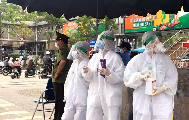 Hà Nội: Xuất hiện nhiều ca dương tính liên quan Bệnh viện Bạch Mai - 1 Hà Nội: Xuất hiện nhiều ca dương tính liên quan Bệnh viện Bạch Mai - 1