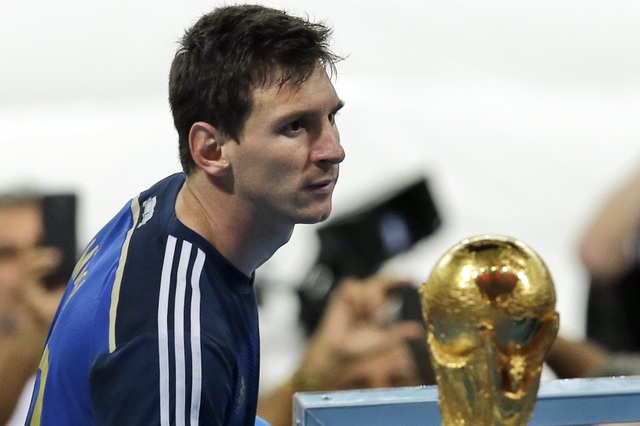 Lionel Messi: Ngôi sao cô đơn với giấc mơ World Cup - 3