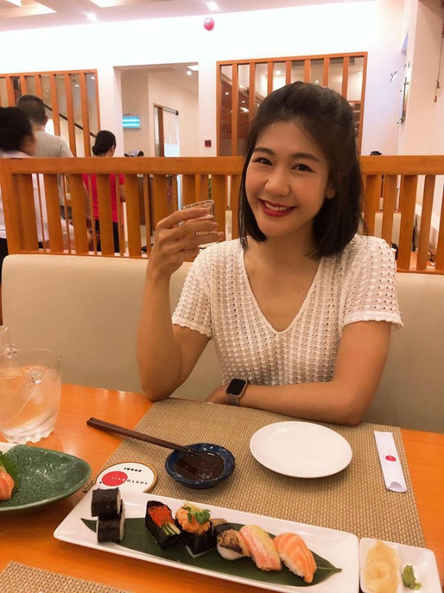 Rời buồng lái, các nữ phi công đẹp nhất Việt Nam ăn vận khoe đường cong - 19 Rời buồng lái, các nữ phi công đẹp nhất Việt Nam ăn vận khoe đường cong - 19